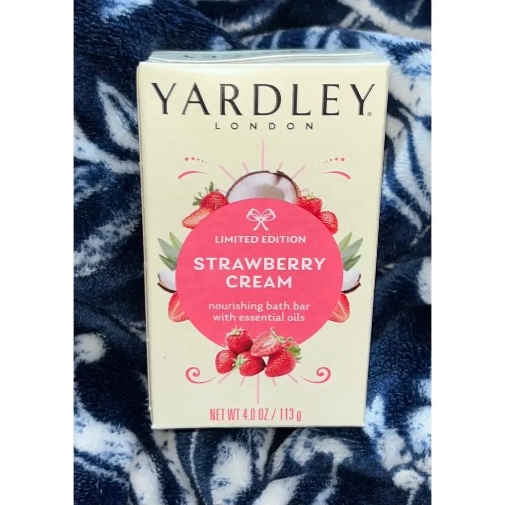 NIB! Yardley London Limited Edition Strawberry Cream Nourishing Bath Bar 4.0 oz
